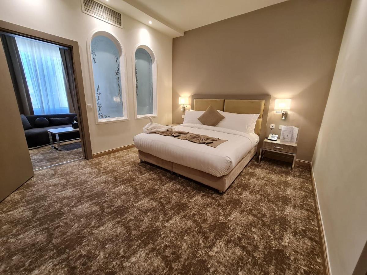 Gloria Hotel & Suites Doha Eksteriør billede