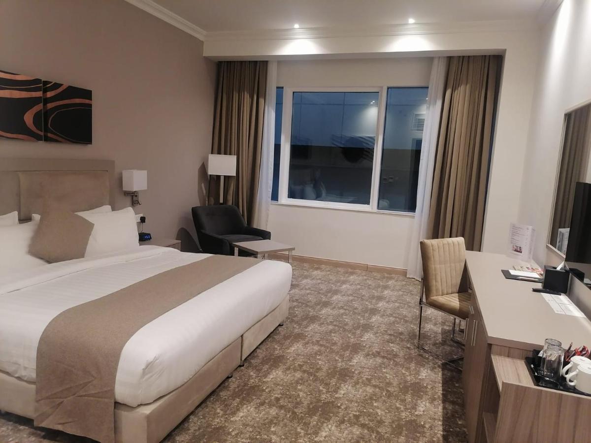 Gloria Hotel & Suites Doha Eksteriør billede